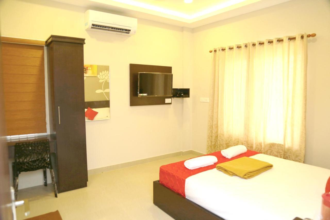 Metro Residency Hotel Kochi Exterior foto