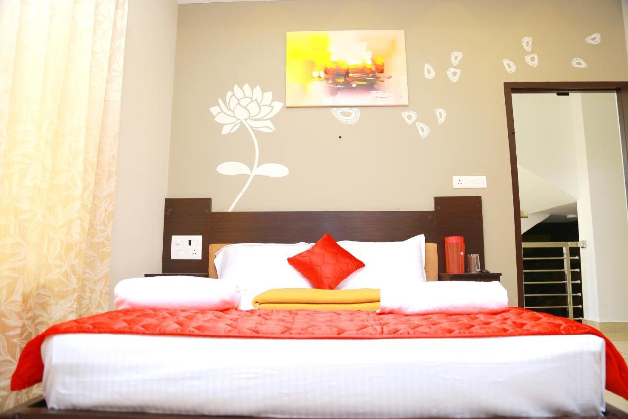 Metro Residency Hotel Kochi Exterior foto