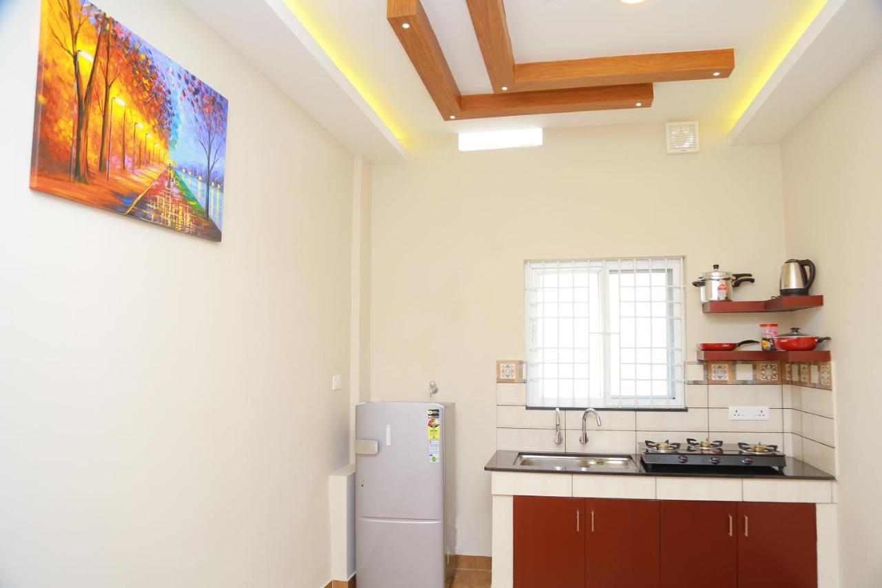 Metro Residency Hotel Kochi Exterior foto