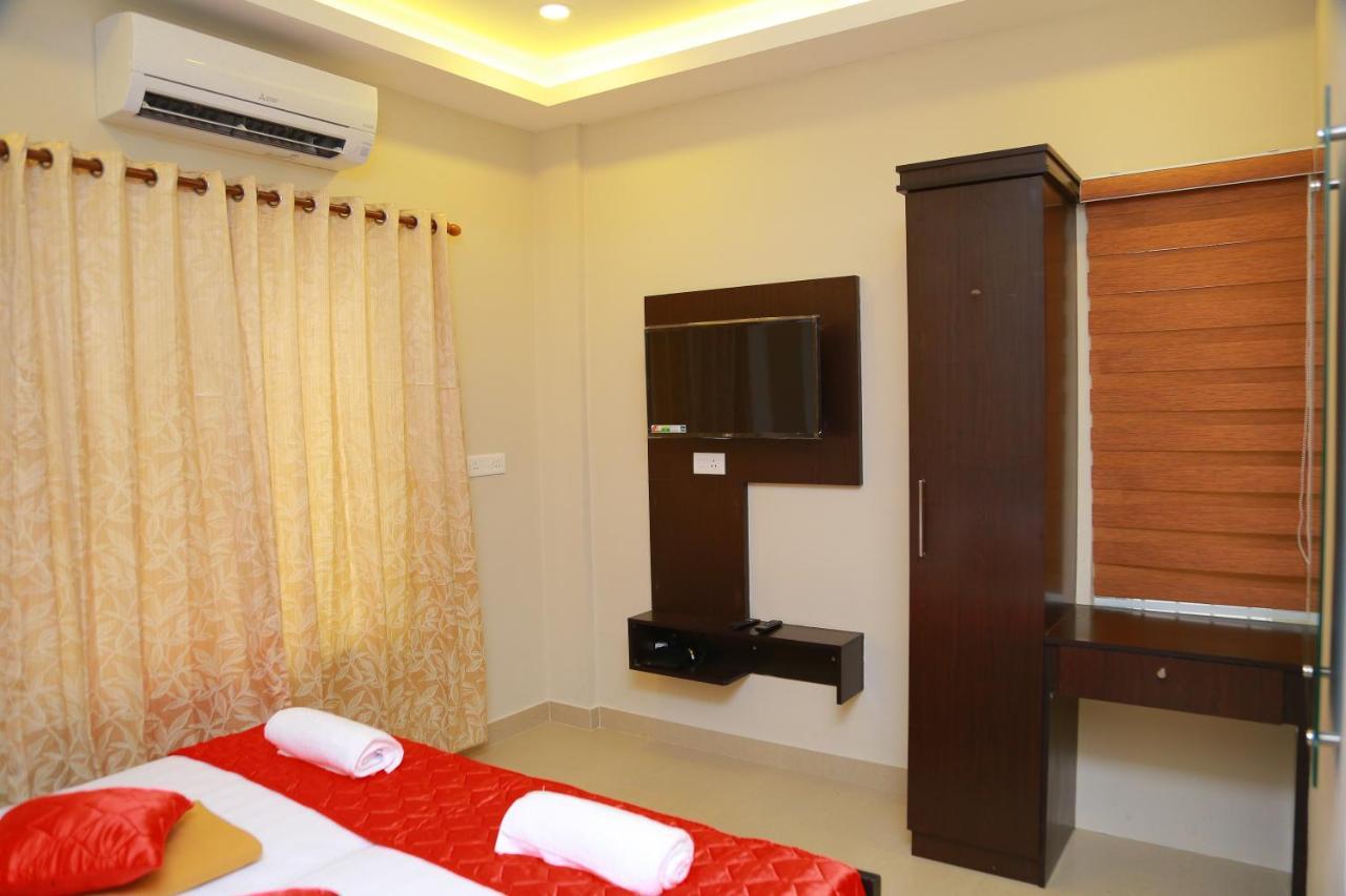 Metro Residency Hotel Kochi Exterior foto