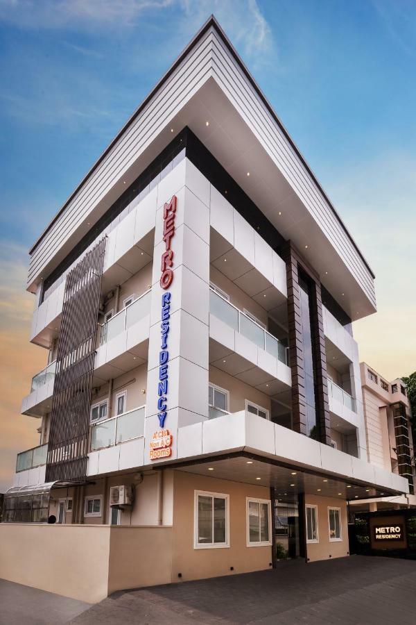 Metro Residency Hotel Kochi Exterior foto